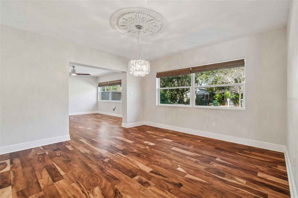 На продажу: $525,000 (4 спален, 2 ванн, 2149 Квадратных фут)