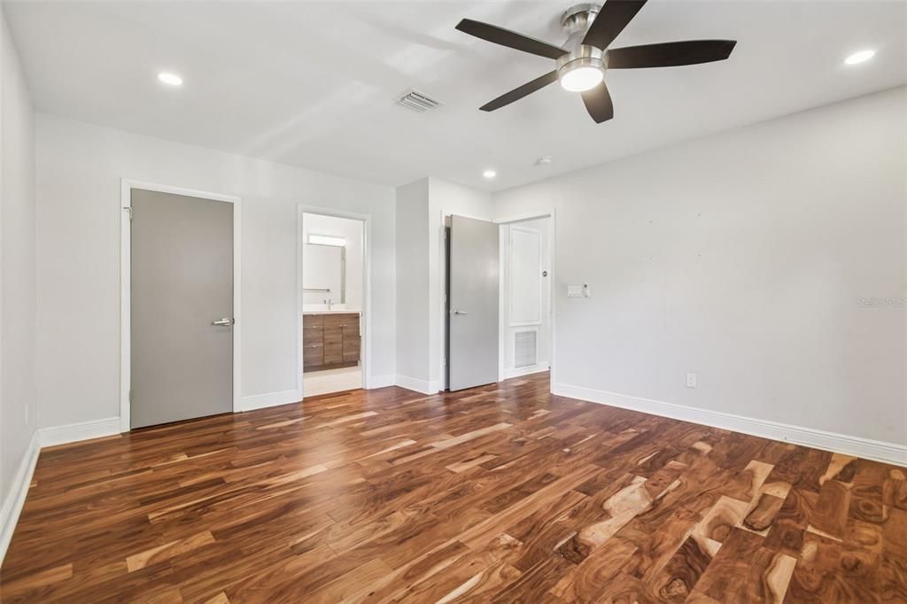 На продажу: $525,000 (4 спален, 2 ванн, 2149 Квадратных фут)