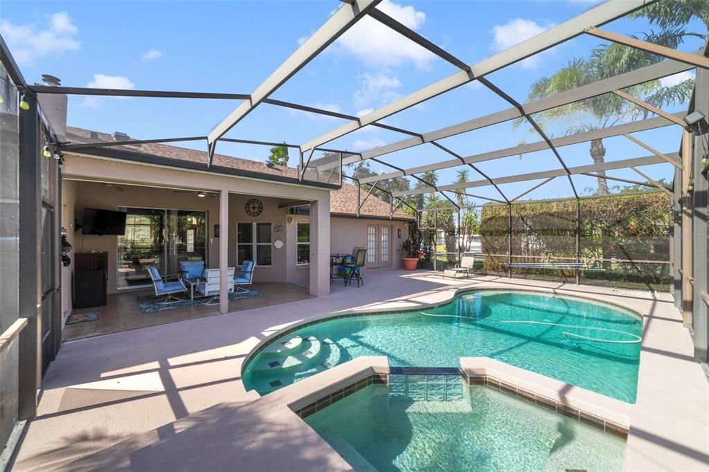 待售: $635,000 (4 贝兹, 3 浴室, 2428 平方英尺)