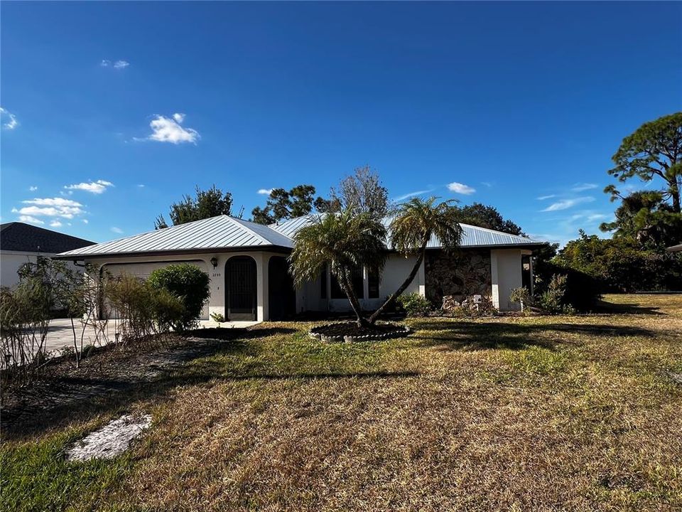 Под контрактом: $235,000 (3 спален, 2 ванн, 1661 Квадратных фут)