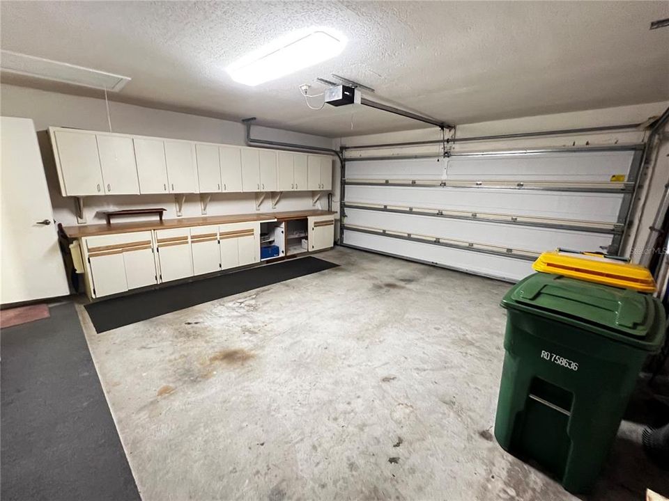 Под контрактом: $235,000 (3 спален, 2 ванн, 1661 Квадратных фут)