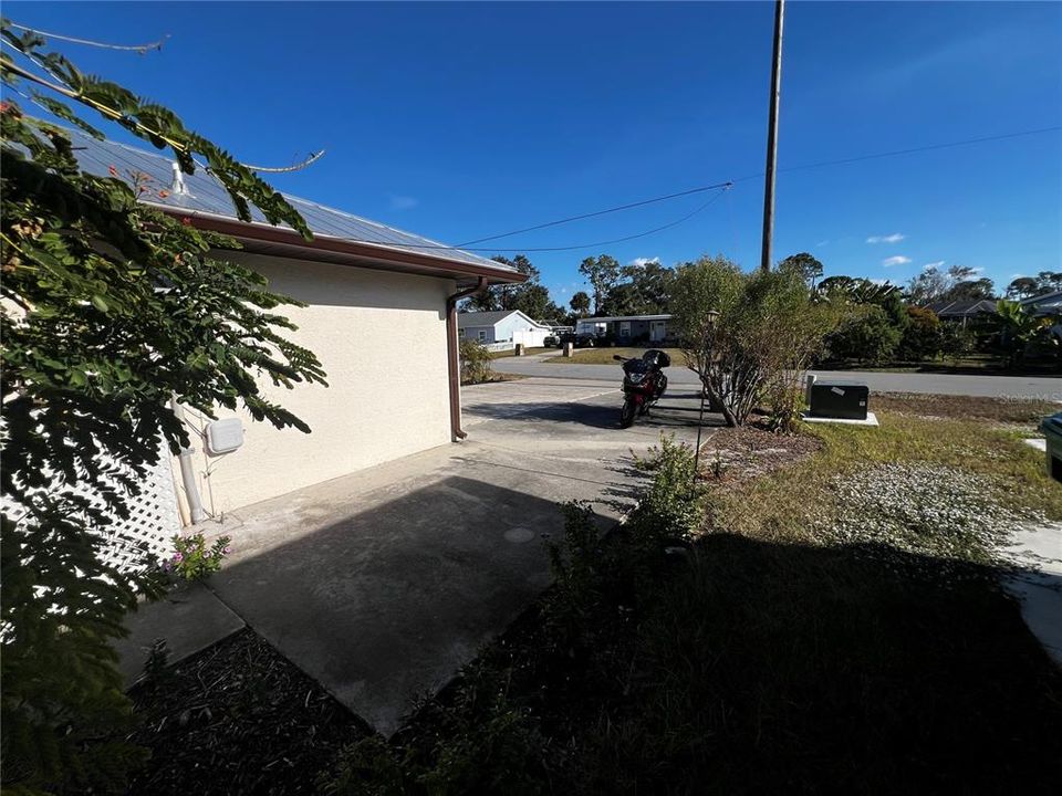 Под контрактом: $235,000 (3 спален, 2 ванн, 1661 Квадратных фут)