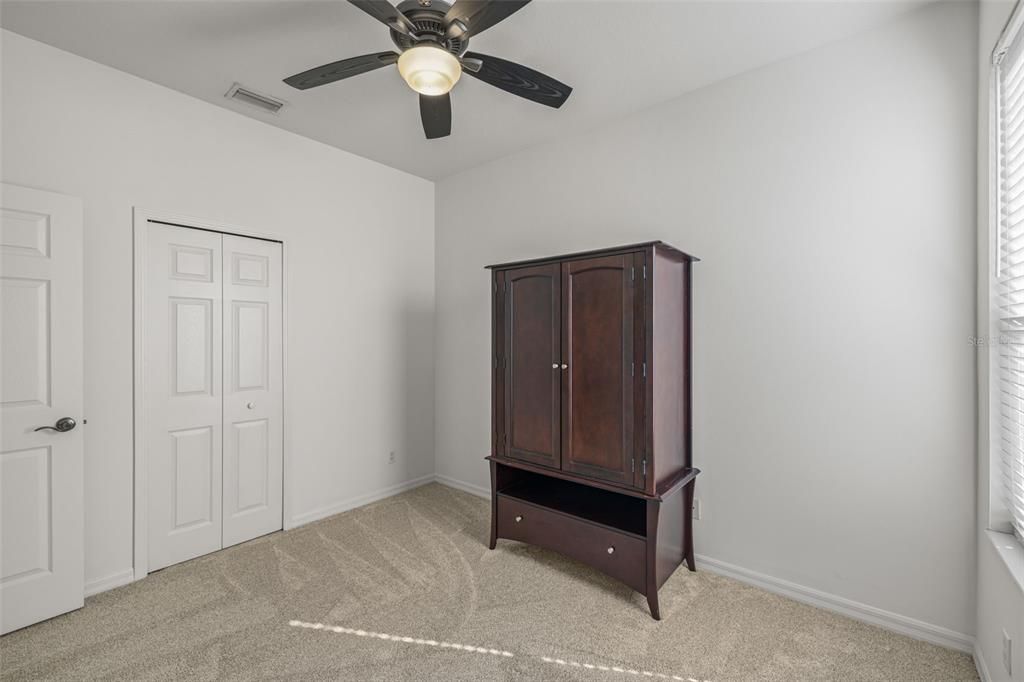 En Venta: $329,000 (3 camas, 2 baños, 1663 Pies cuadrados)