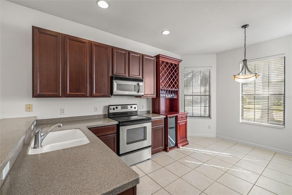 En Venta: $329,000 (3 camas, 2 baños, 1663 Pies cuadrados)