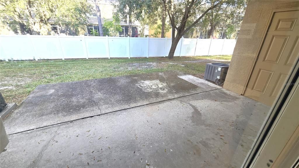 For Rent: $1,900 (3 beds, 2 baths, 1306 Square Feet)