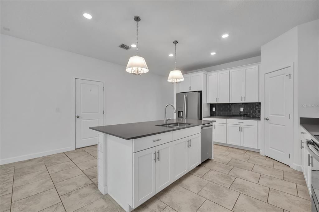 For Sale: $639,000 (3 beds, 2 baths, 2090 Square Feet)