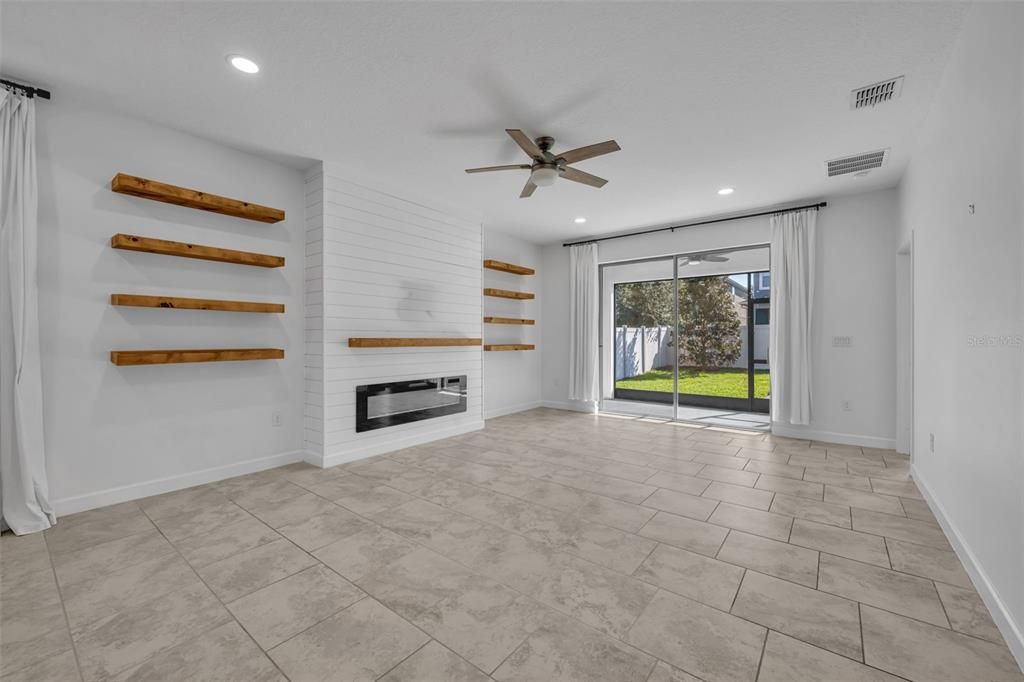 For Sale: $639,000 (3 beds, 2 baths, 2090 Square Feet)