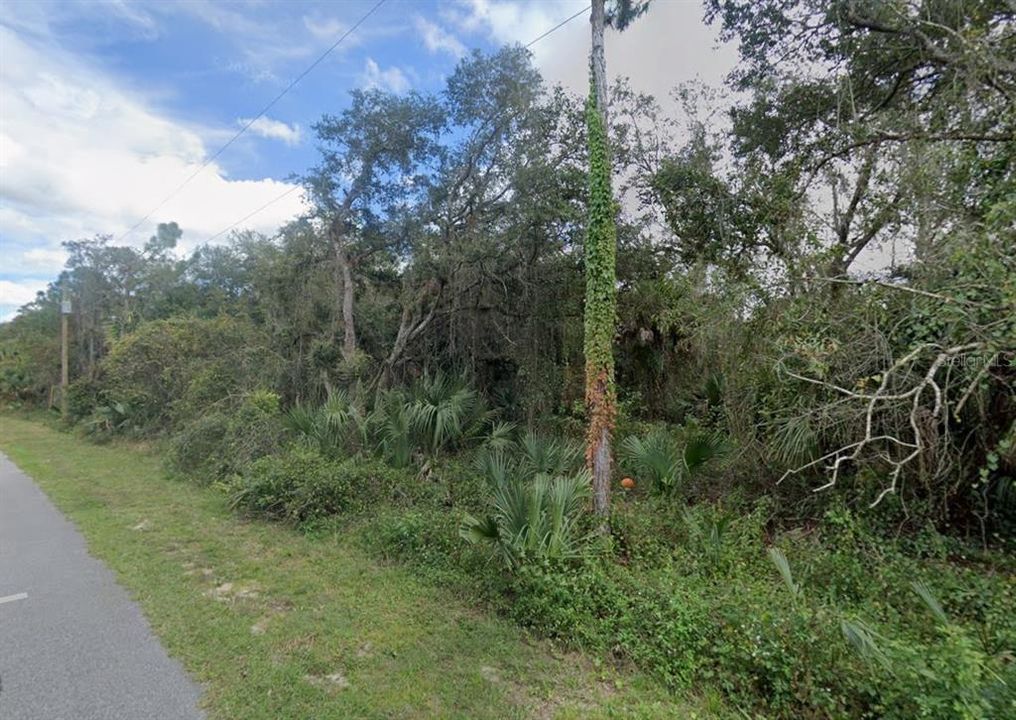 En Venta: $19,900 (0.24 acres)