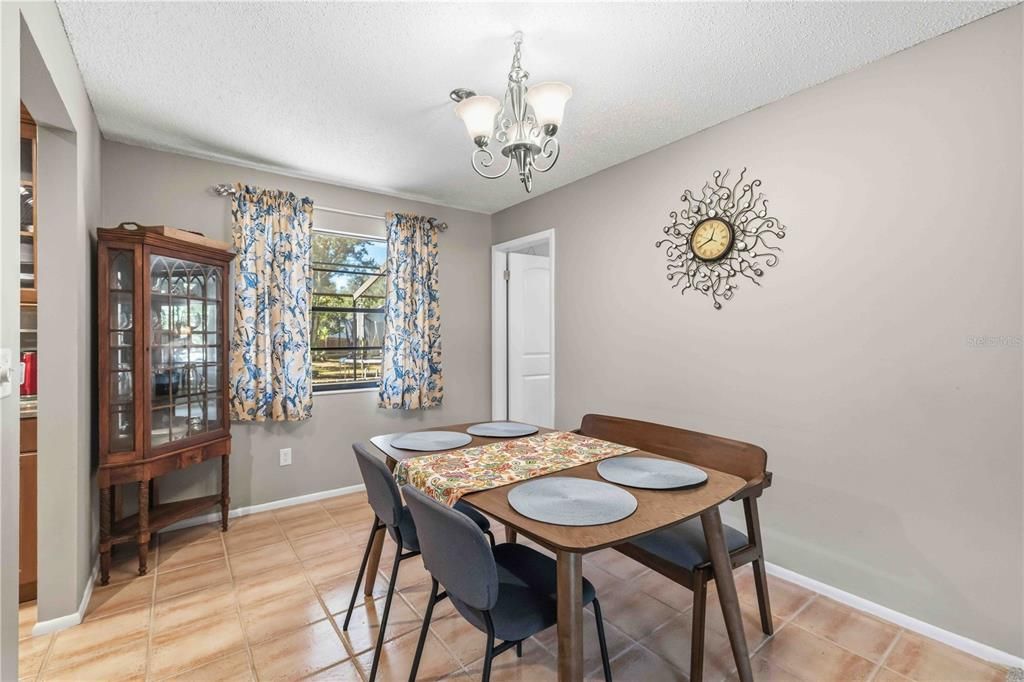 Active With Contract: $540,000 (3 beds, 2 baths, 1736 Square Feet)