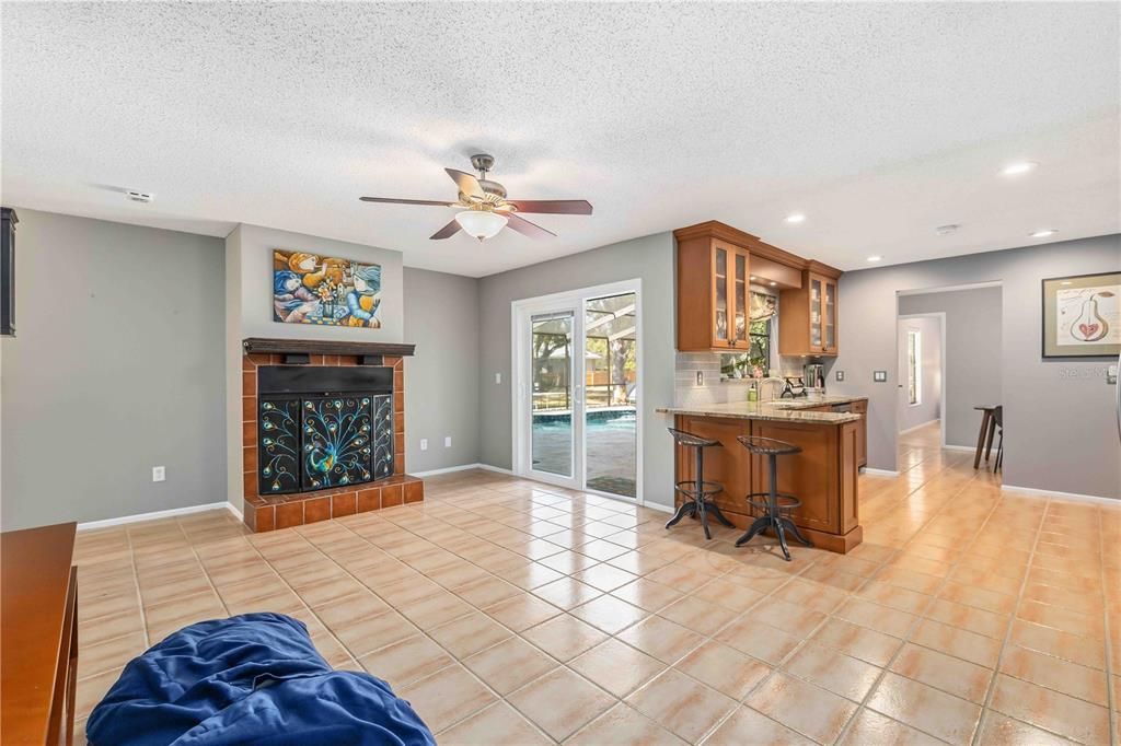 Active With Contract: $540,000 (3 beds, 2 baths, 1736 Square Feet)