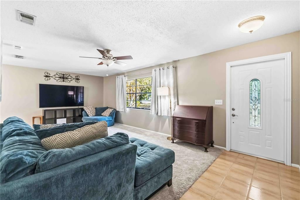 Active With Contract: $540,000 (3 beds, 2 baths, 1736 Square Feet)