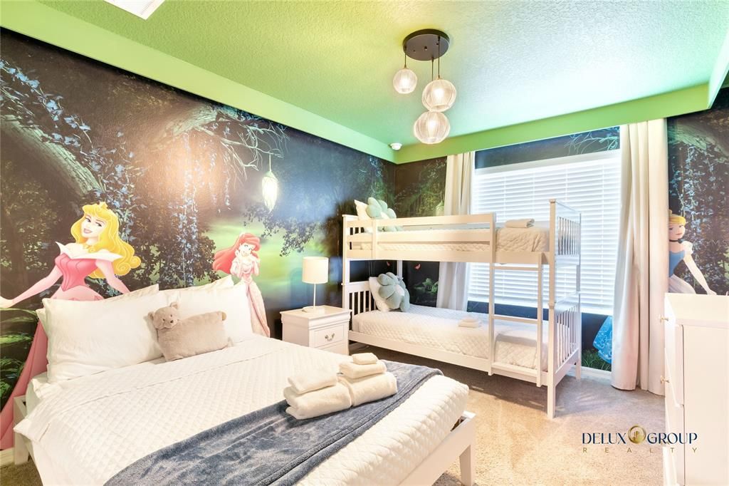 待售: $619,900 (5 贝兹, 4 浴室, 2294 平方英尺)