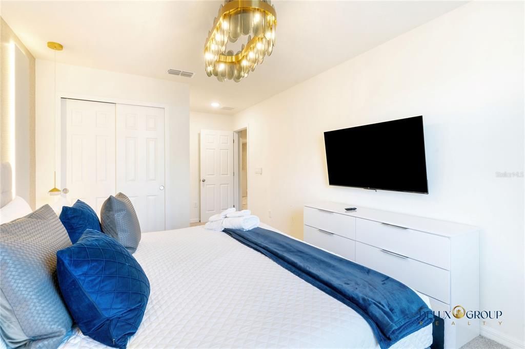 待售: $619,900 (5 贝兹, 4 浴室, 2294 平方英尺)