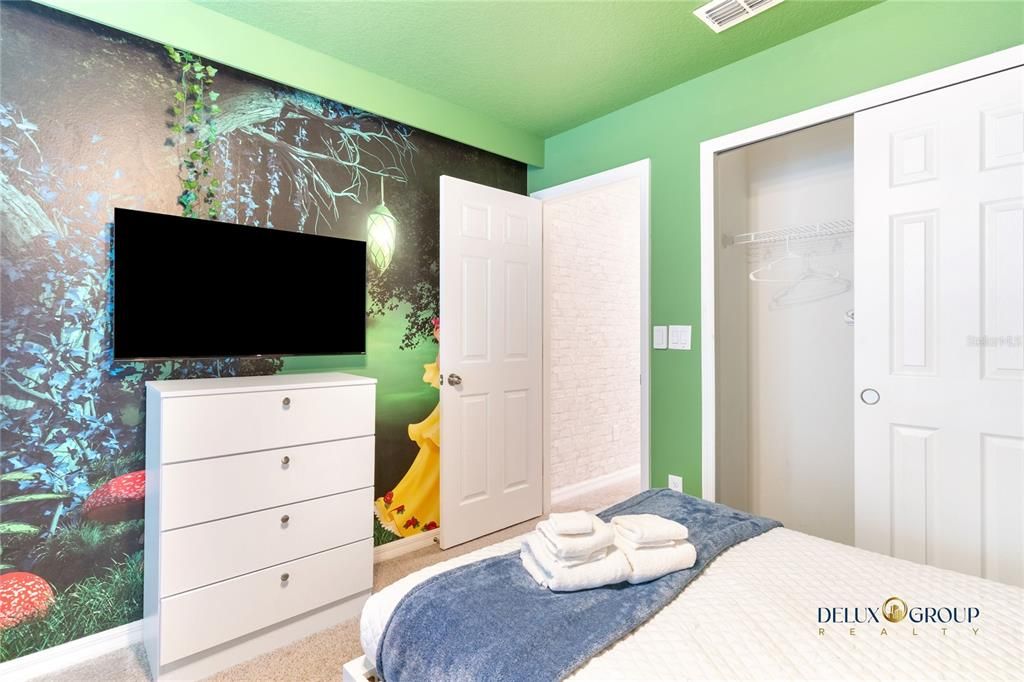 待售: $619,900 (5 贝兹, 4 浴室, 2294 平方英尺)