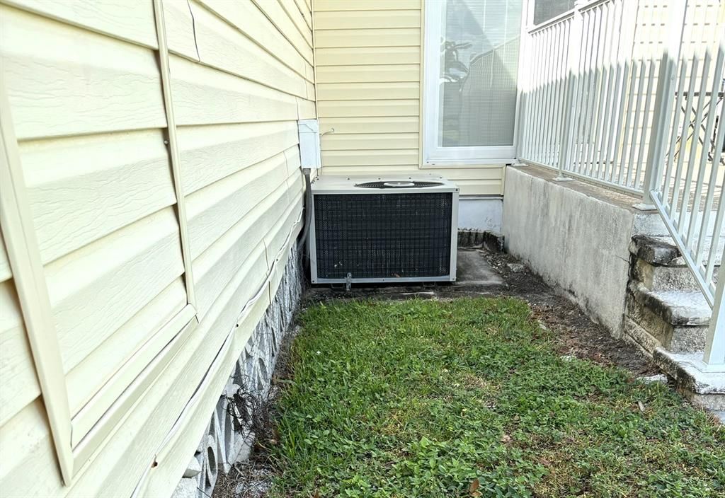 待售: $110,000 (2 贝兹, 2 浴室, 672 平方英尺)