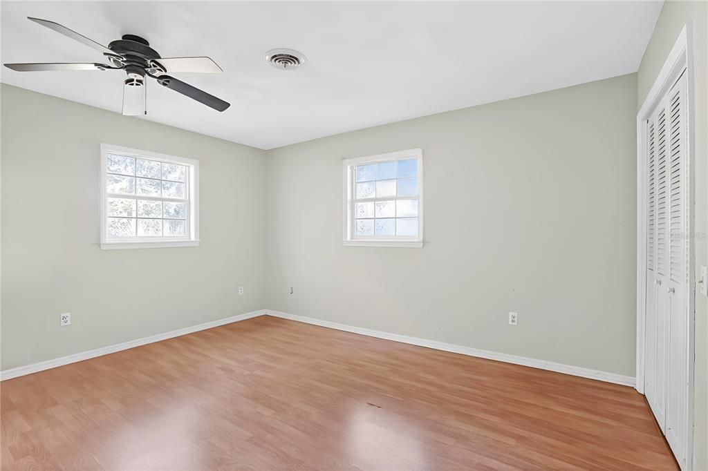 For Sale: $409,900 (4 beds, 2 baths, 2114 Square Feet)