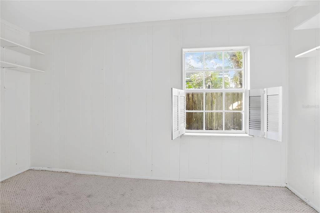 For Sale: $409,900 (4 beds, 2 baths, 2114 Square Feet)