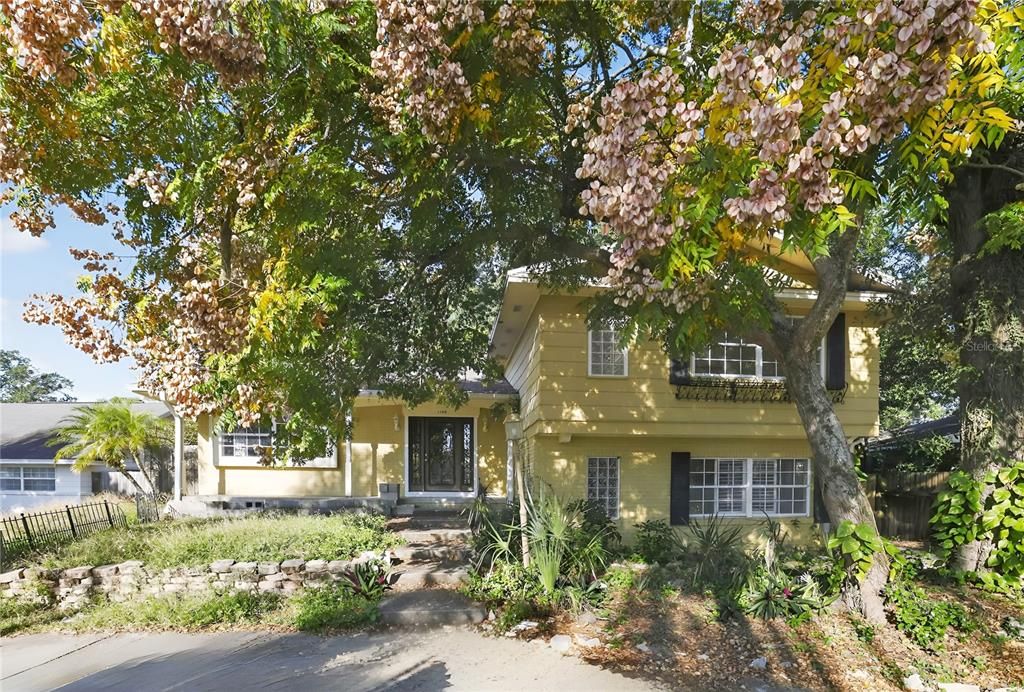 For Sale: $409,900 (4 beds, 2 baths, 2114 Square Feet)