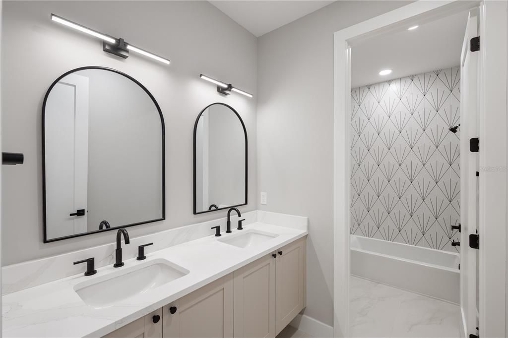 For Sale: $1,825,000 (5 beds, 4 baths, 4254 Square Feet)