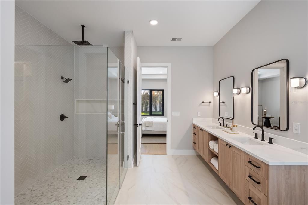 For Sale: $1,825,000 (5 beds, 4 baths, 4254 Square Feet)