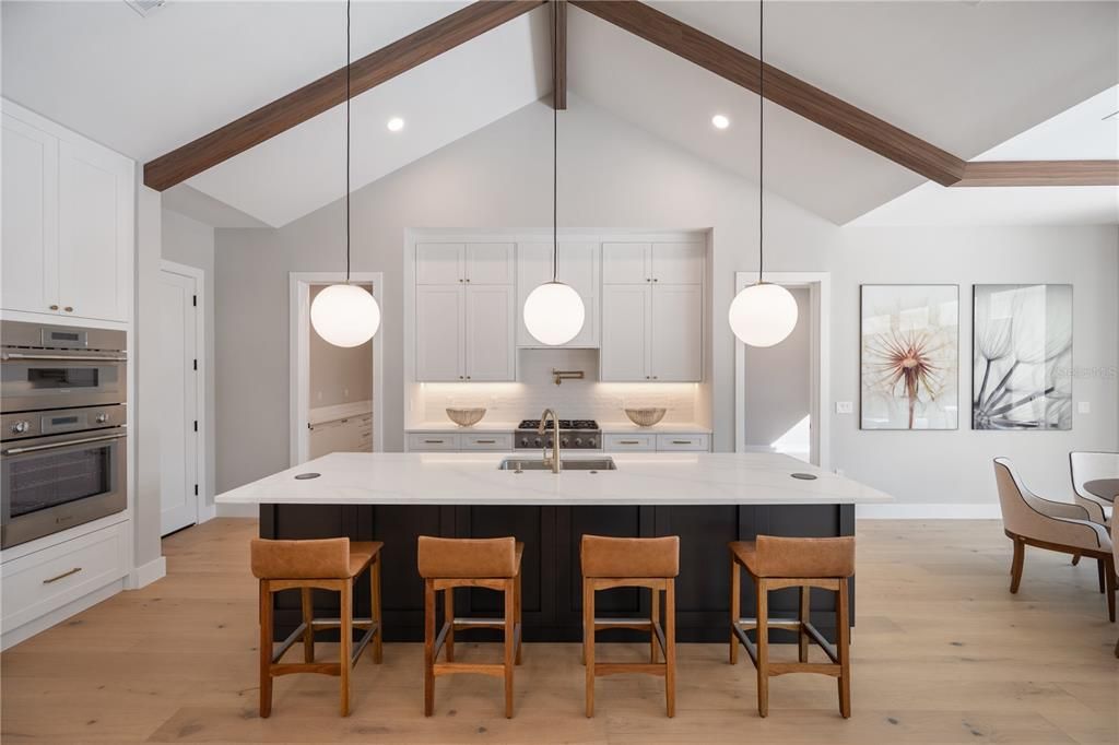 For Sale: $1,825,000 (5 beds, 4 baths, 4254 Square Feet)