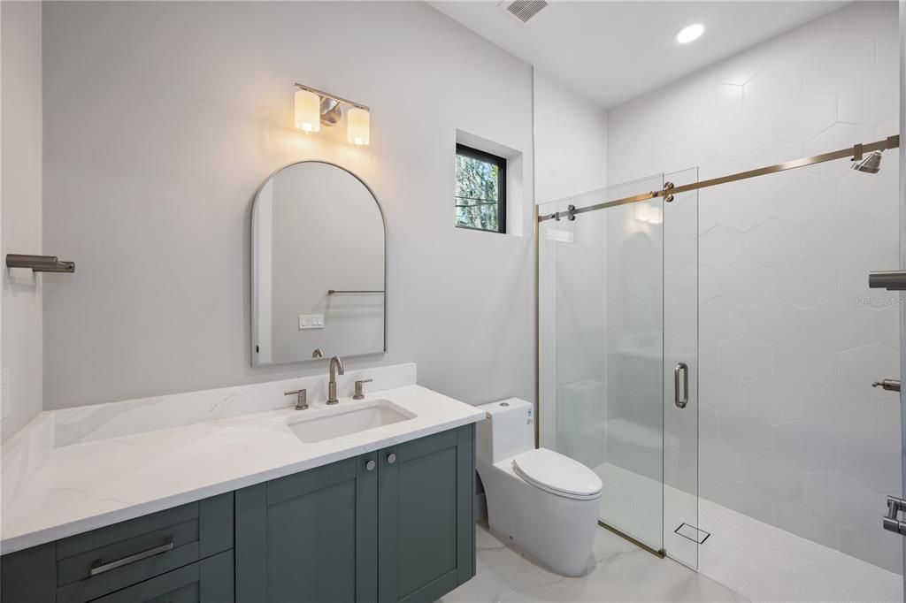 For Sale: $1,825,000 (5 beds, 4 baths, 4254 Square Feet)