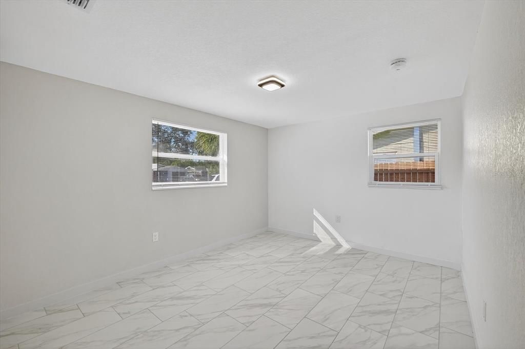 For Sale: $359,900 (3 beds, 2 baths, 1296 Square Feet)