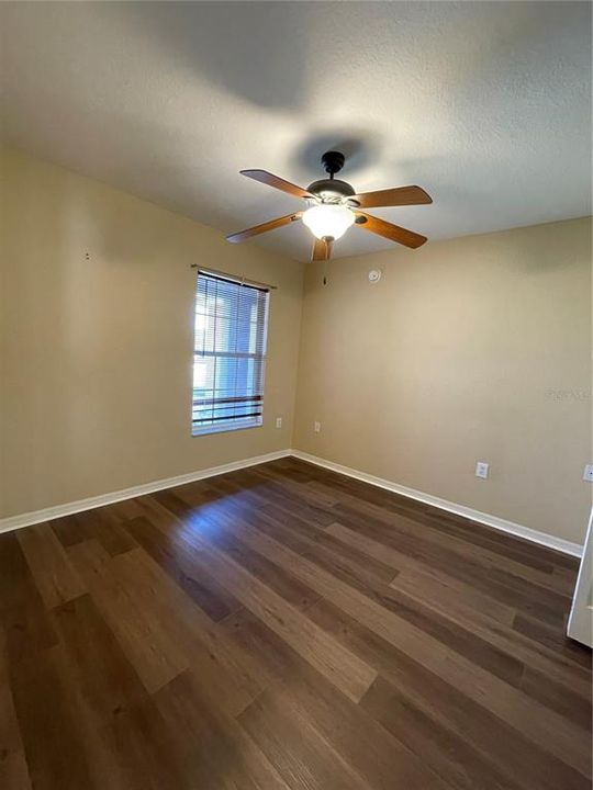 В аренду: $2,300 (4 спален, 2 ванн, 1734 Квадратных фут)