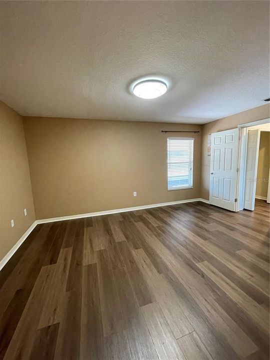 В аренду: $2,300 (4 спален, 2 ванн, 1734 Квадратных фут)