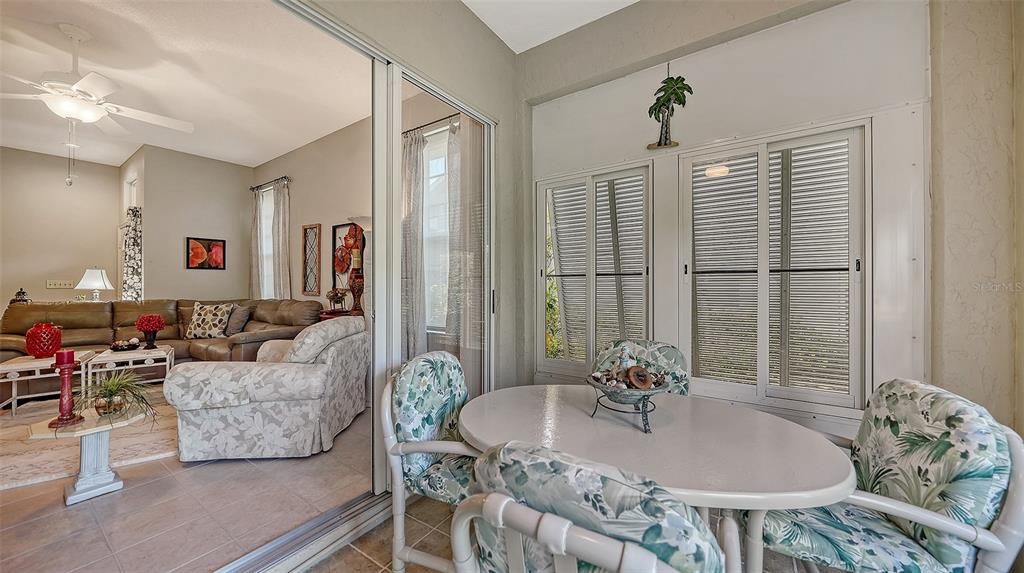 Activo con contrato: $320,000 (3 camas, 2 baños, 1509 Pies cuadrados)