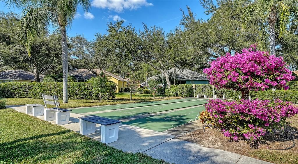 Activo con contrato: $320,000 (3 camas, 2 baños, 1509 Pies cuadrados)