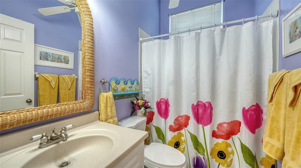 Activo con contrato: $320,000 (3 camas, 2 baños, 1509 Pies cuadrados)