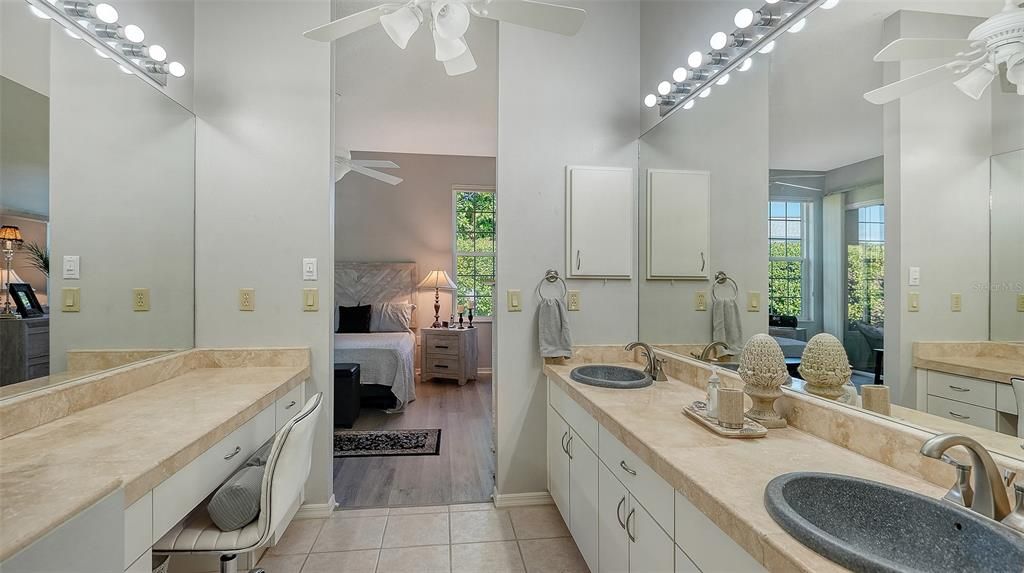 Activo con contrato: $320,000 (3 camas, 2 baños, 1509 Pies cuadrados)