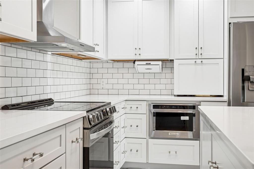 На продажу: $692,000 (3 спален, 3 ванн, 1664 Квадратных фут)