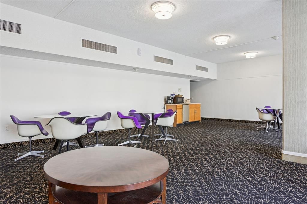 На продажу: $692,000 (3 спален, 3 ванн, 1664 Квадратных фут)