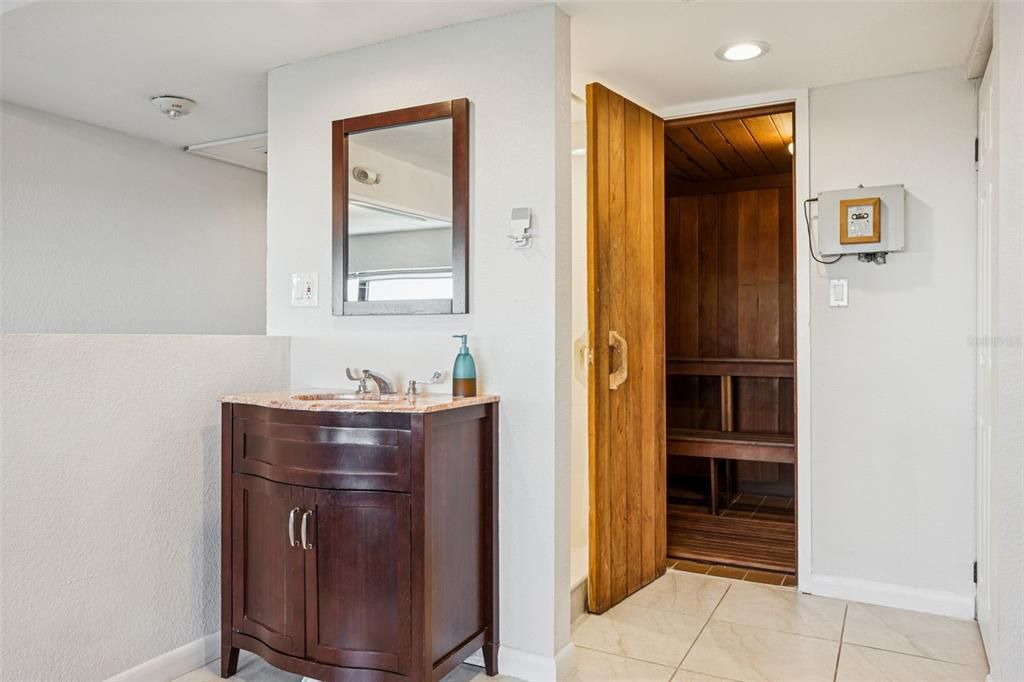 На продажу: $692,000 (3 спален, 3 ванн, 1664 Квадратных фут)