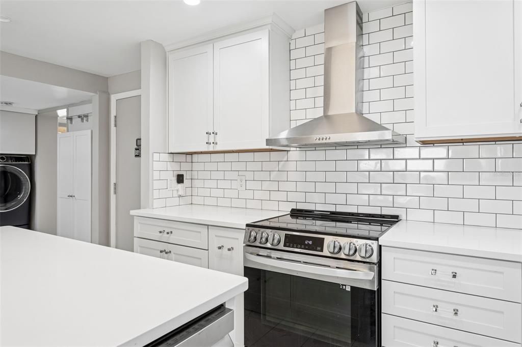 На продажу: $692,000 (3 спален, 3 ванн, 1664 Квадратных фут)