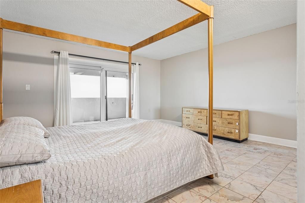 На продажу: $692,000 (3 спален, 3 ванн, 1664 Квадратных фут)