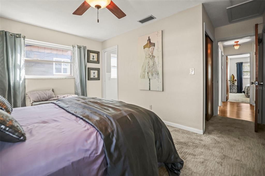 For Sale: $485,000 (3 beds, 2 baths, 1652 Square Feet)