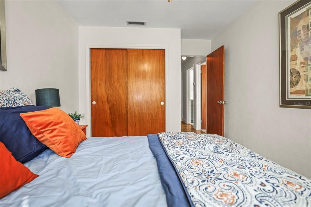 For Sale: $485,000 (3 beds, 2 baths, 1652 Square Feet)