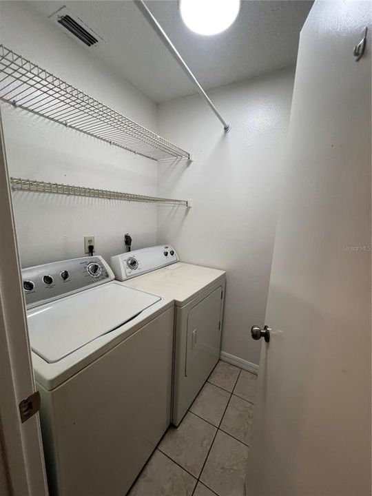 待售: $243,000 (4 贝兹, 2 浴室, 1338 平方英尺)