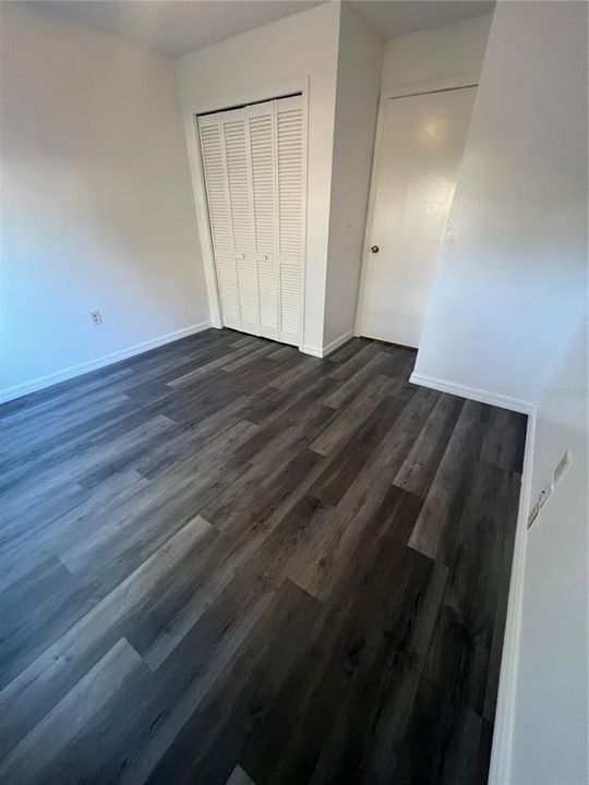 待售: $243,000 (4 贝兹, 2 浴室, 1338 平方英尺)