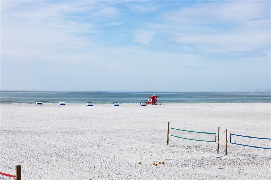 For Sale: $2,700,000 (2 beds, 2 baths, 1646 Square Feet)