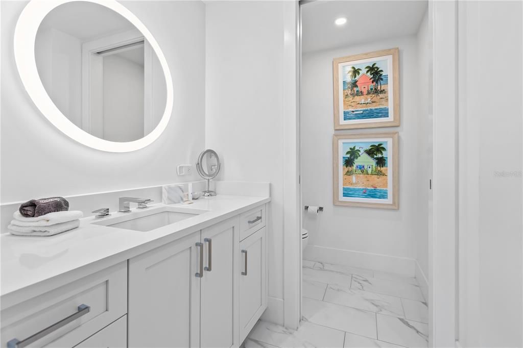 For Sale: $2,700,000 (2 beds, 2 baths, 1646 Square Feet)