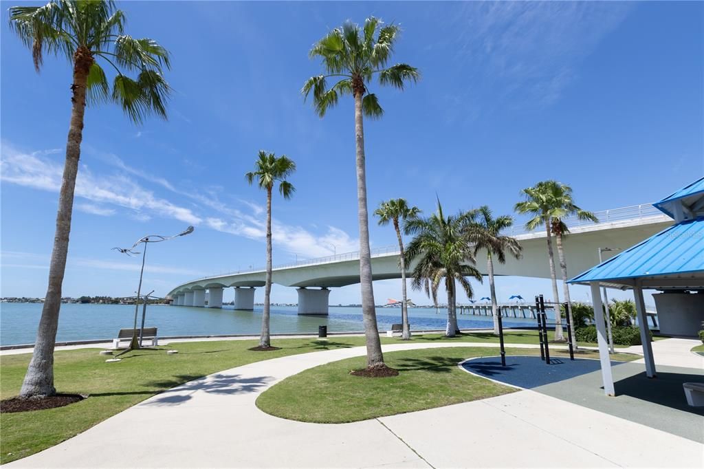 For Sale: $2,650,000 (2 beds, 2 baths, 1646 Square Feet)