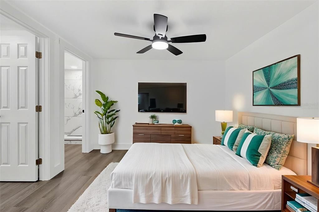 For Sale: $349,900 (3 beds, 2 baths, 1010 Square Feet)