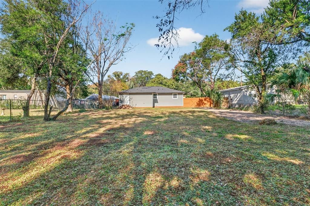 For Sale: $349,900 (3 beds, 2 baths, 1010 Square Feet)