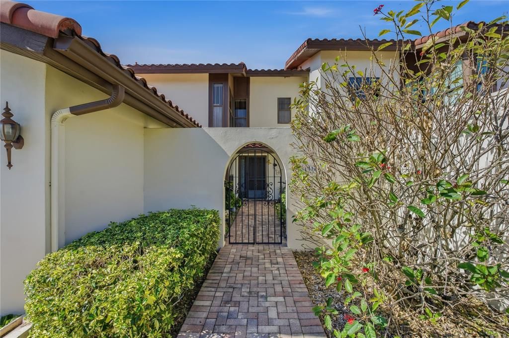 На продажу: $292,999 (3 спален, 3 ванн, 1844 Квадратных фут)