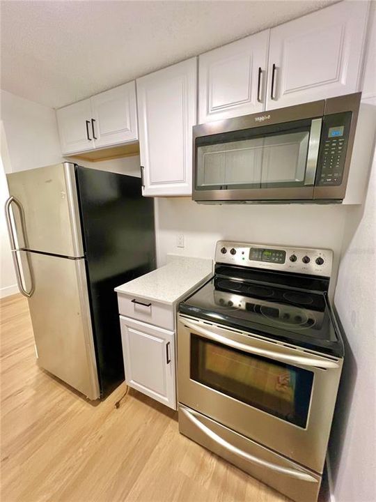 For Rent: $1,290 (2 beds, 1 baths, 722 Square Feet)