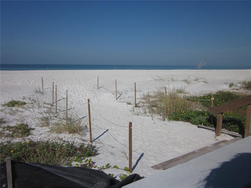 待售: $645,000 (2 贝兹, 2 浴室, 1327 平方英尺)